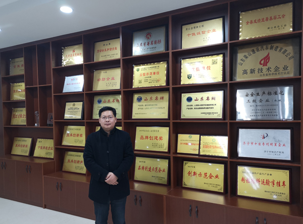 通亞汽車董事長楊奉欽2019年新年賀詞